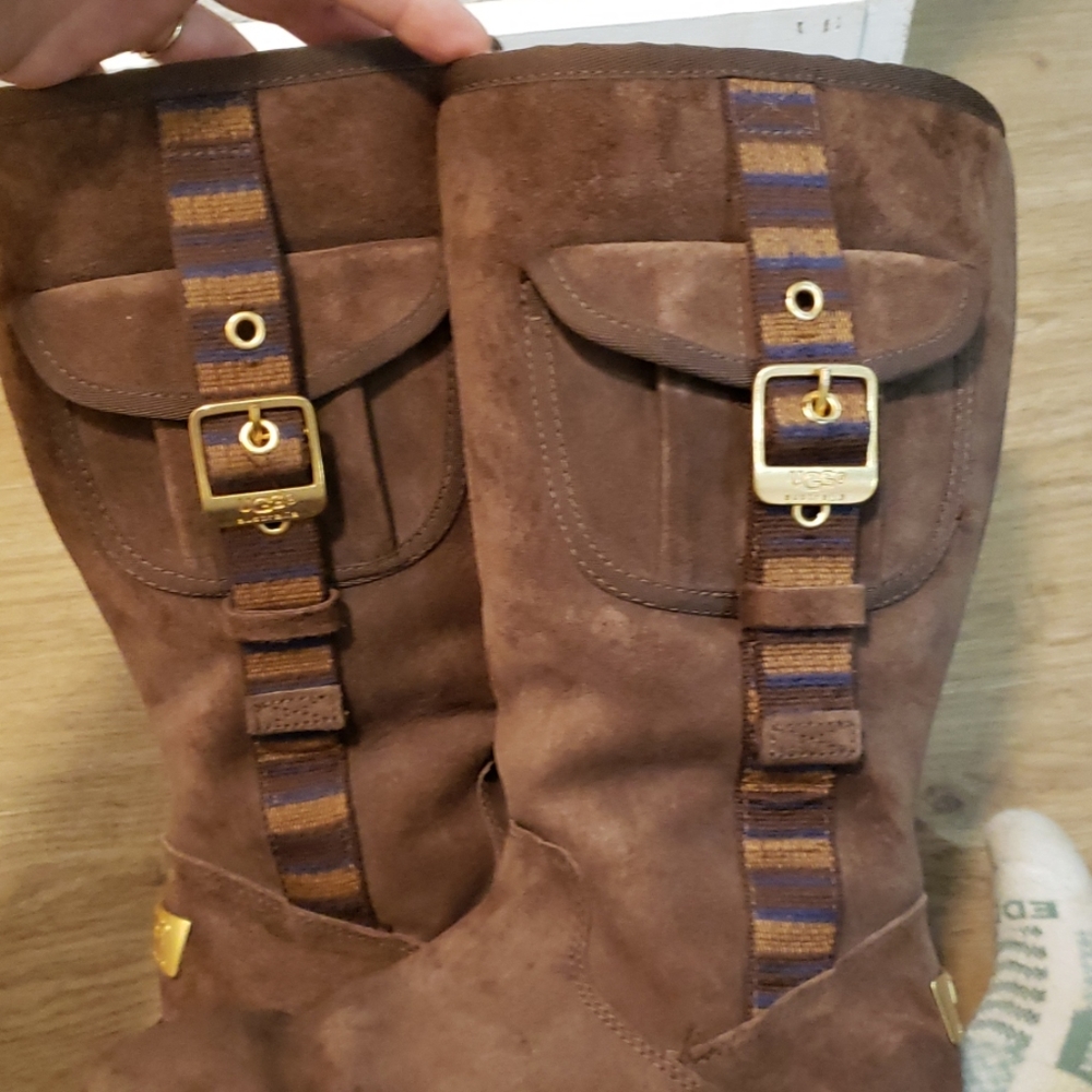 SOLD UGG Retro Cargo Buckle boots - Picture 8 of 8